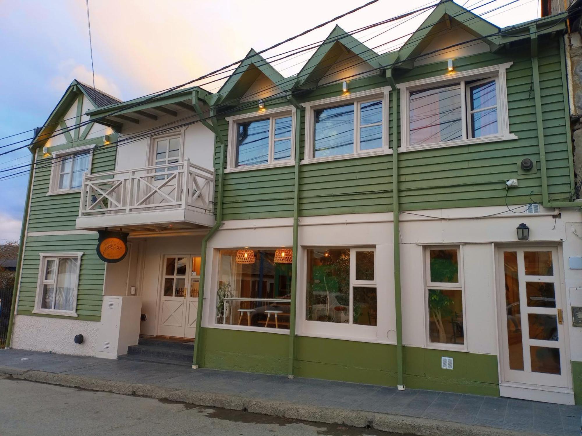 Los Calafates Hotel Ushuaia Buitenkant foto